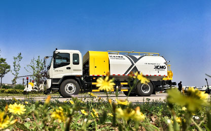 DG视讯高压清洗车在江苏徐州作业