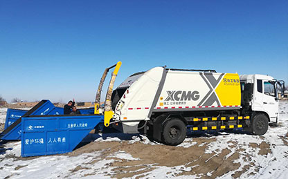 DG视讯压缩式垃圾车在新疆昌吉作业