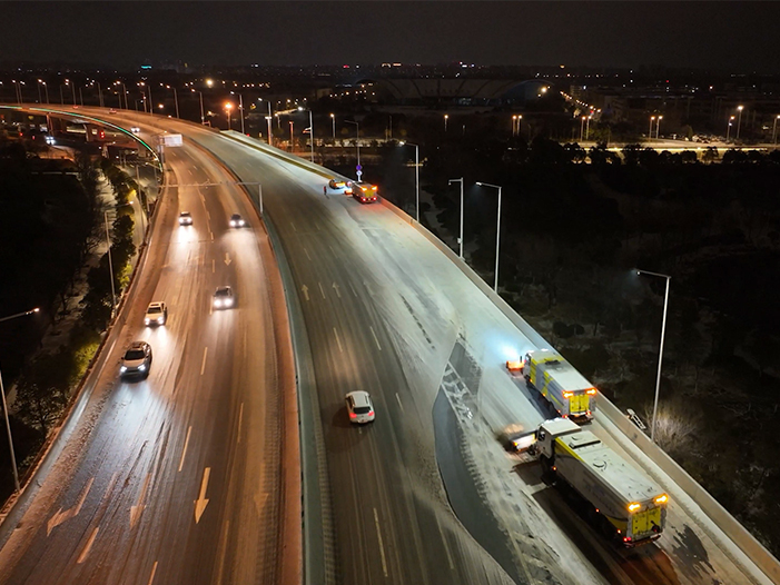 DG视讯成套装备奋战在徐州除雪一线
