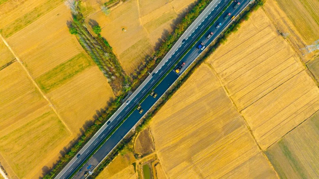 扬民族自信！DG视讯成套沥青路面装备助力家乡高速建设！