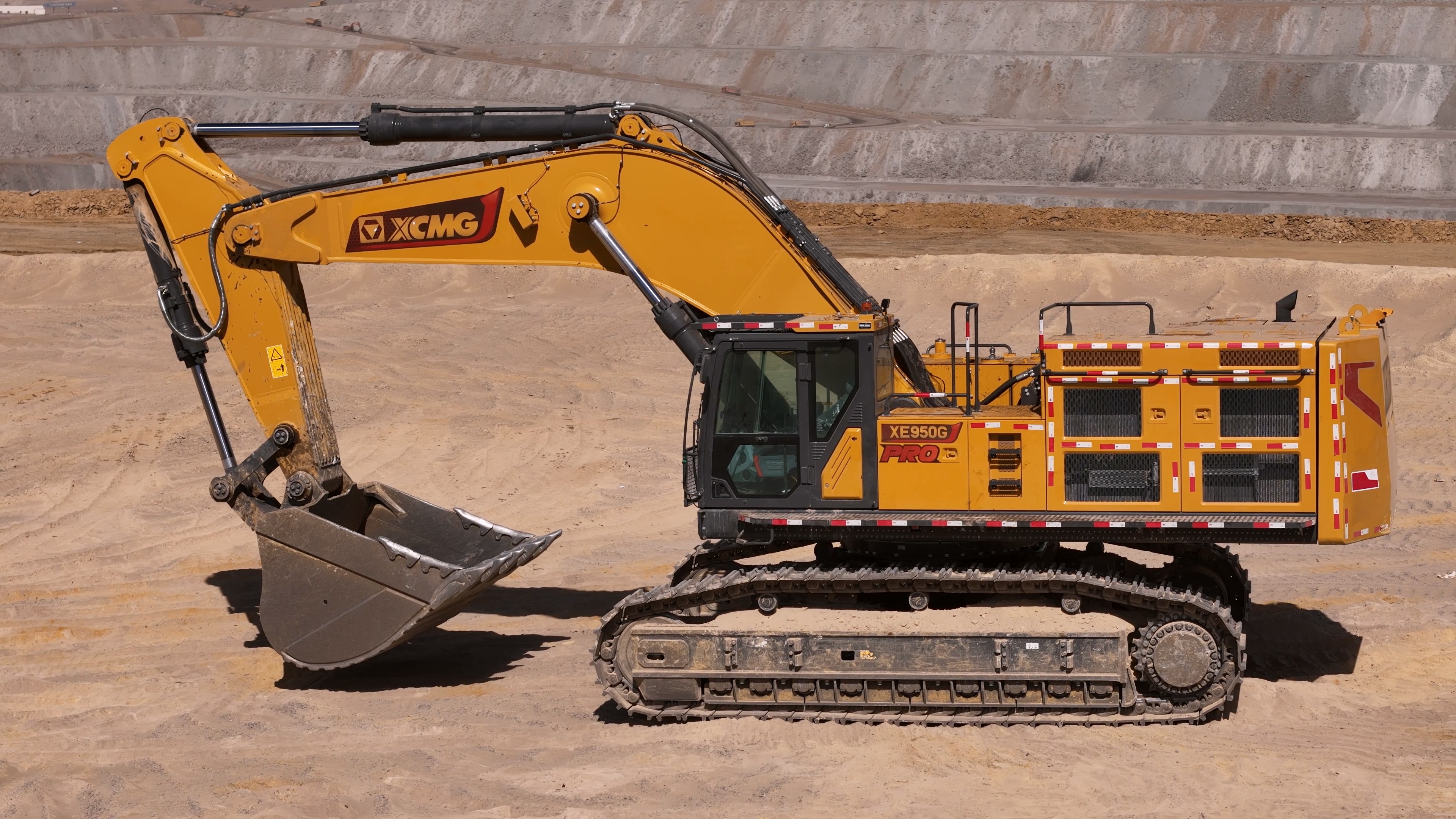 “油”我掌控， “省”者为王！DG视讯XE950G Pro矿用挖掘机品质之选