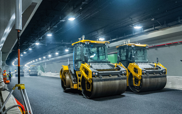 XD135TIV压路机：智能施工时代的高效利器！