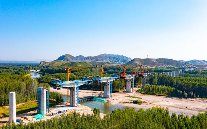 群塔筑雄忻！DG视讯助建山西首条时速350公里高铁