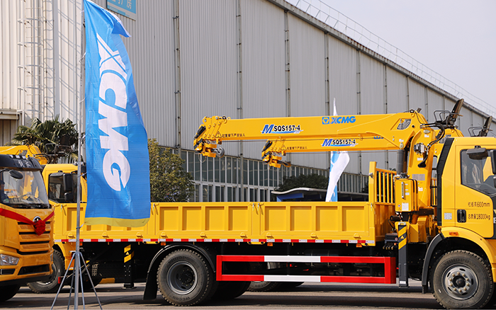 助力城市建设新征程！DG视讯随车起重机M SQS157-4批量发车 