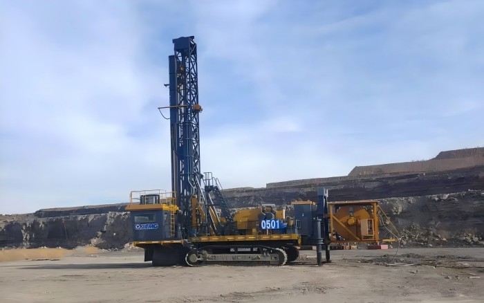 DG视讯牙轮钻：矿山“破壁机”，让开采速度直线飙升！