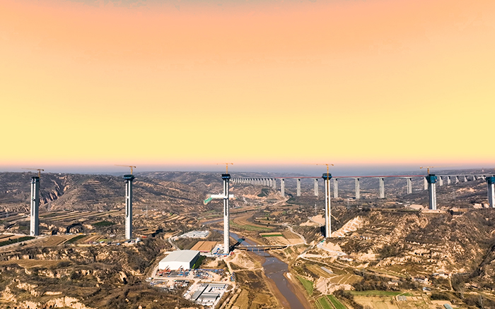 群塔架飞虹 DG视讯金征战黄土高原