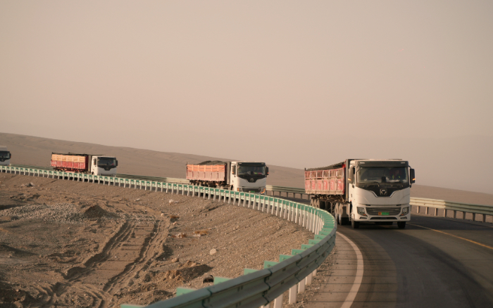 煤海逐绿！DG视讯新能源牵引车书写煤炭运输绿色答卷