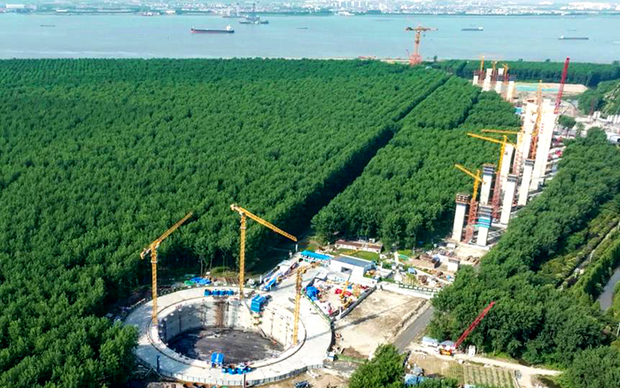 提前1个月！DG视讯金助力世界最大跨度桥梁锚碇封底