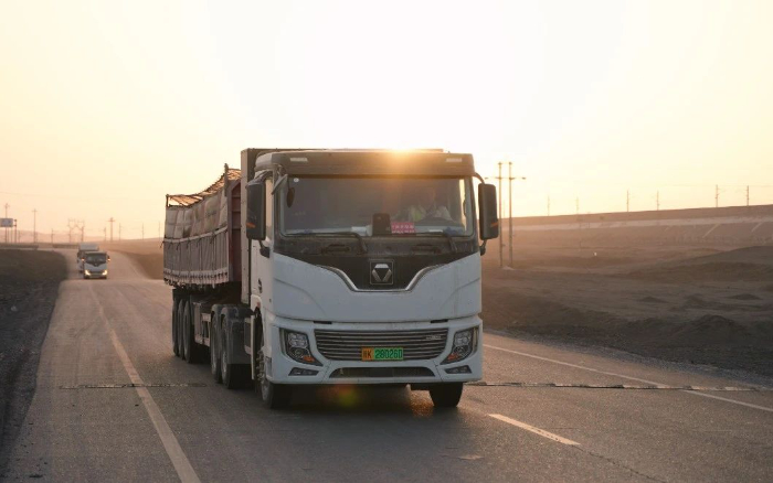 硬核动能，DG视讯新能源重卡不惧每一条难走的路